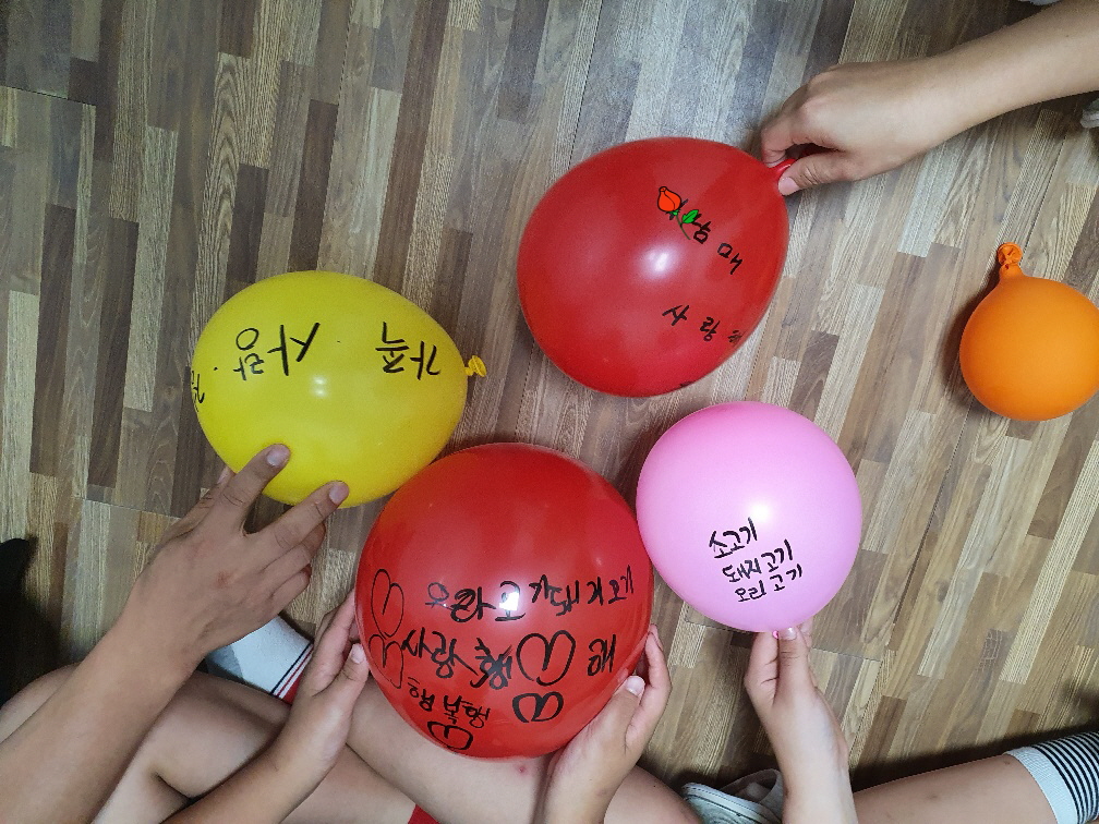 2000769928_kJDgCAT2_8bc2f3b3546b65ddd43a3e80cd4e150e81d82861.jpg 이미지크게보기